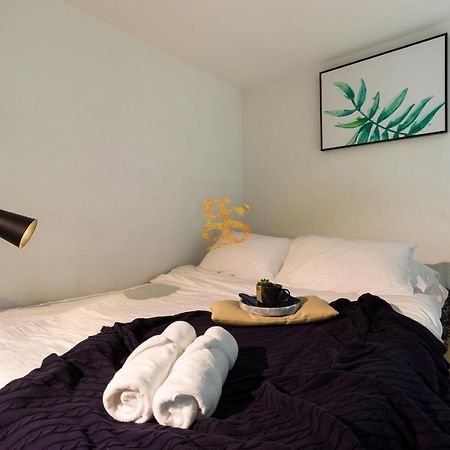 Est Bangsar Kl Sentral By Greater Stay กัวลาลัมเปอร์ ภายนอก รูปภาพ